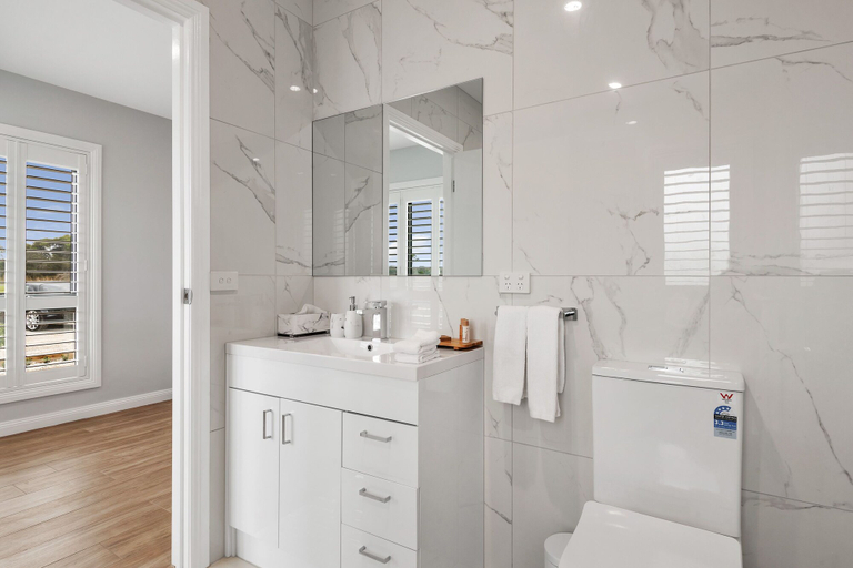 Bathroom 4, The Oxley Estate, Greater Geelong - Pt B