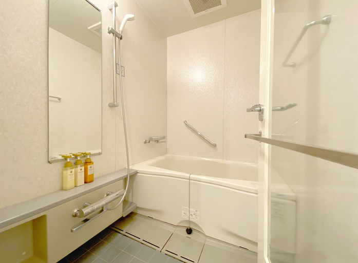 Bathroom 2, Pangoo Shinagawa, Minato
