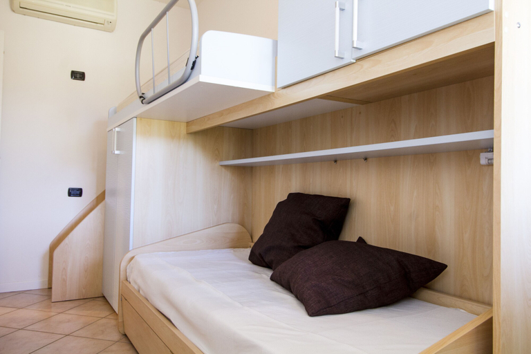 Bedroom 2, Appartamento La Pieve, Brescia