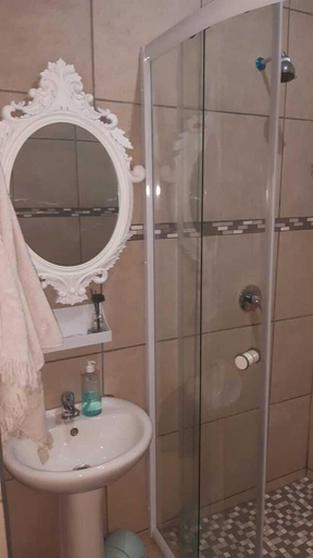 Bathroom, Bukani House, Nelson Mandela Bay