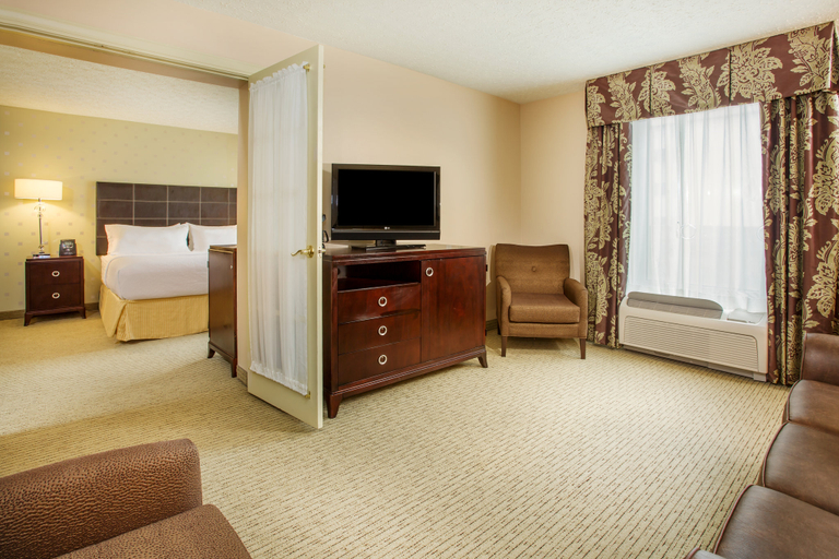 Bedroom 2, Holiday Inn BLOOMINGTON-UNIVERSITY AREA by IHG, Monroe