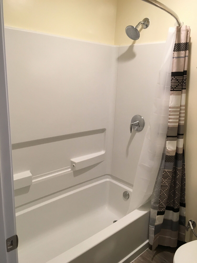 Bathroom 4, Lincoln Park Motel, Los Angeles
