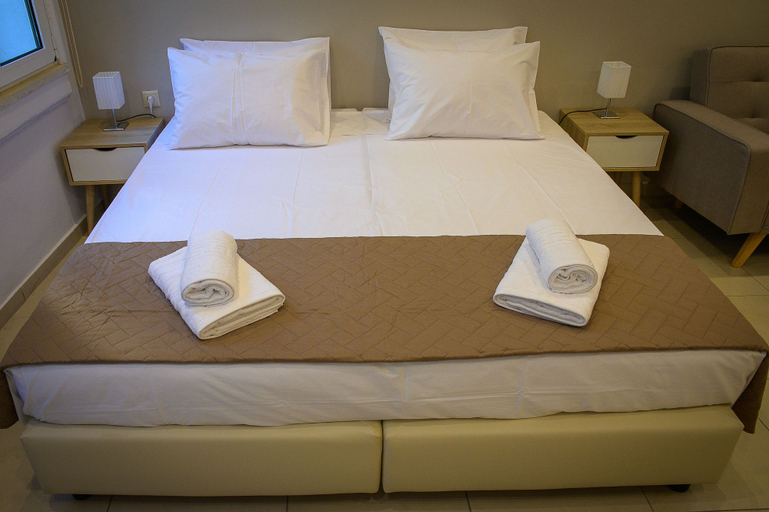 Bedroom 5, Uni Island City Suites, Crete