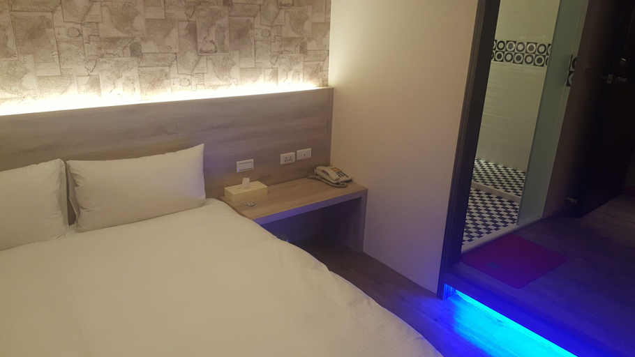 Bedroom 2, Honey Prince Hotel, Taipei City
