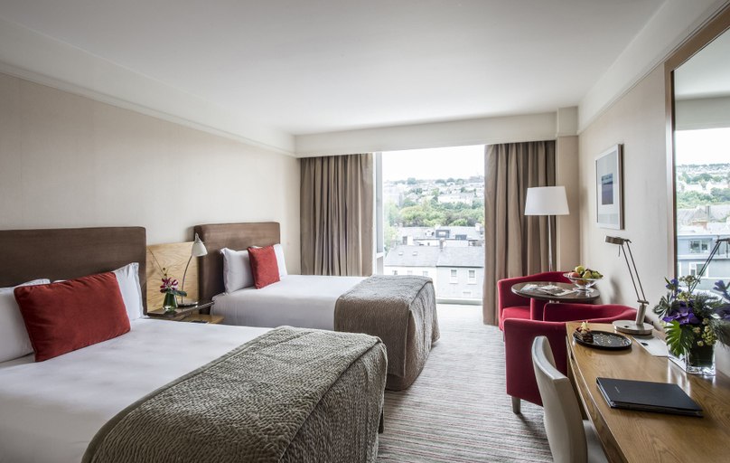 Bedroom 3, The River Lee Hotel