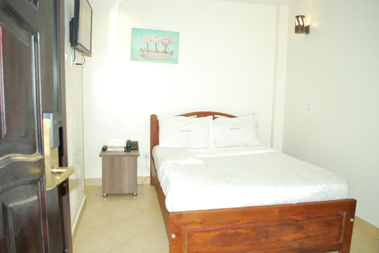 Bedroom 2, Neptune Plaza Hotel, Kampala