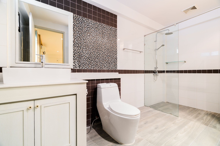 Bathroom 4, Villa Pimmada, Mueang Krabi