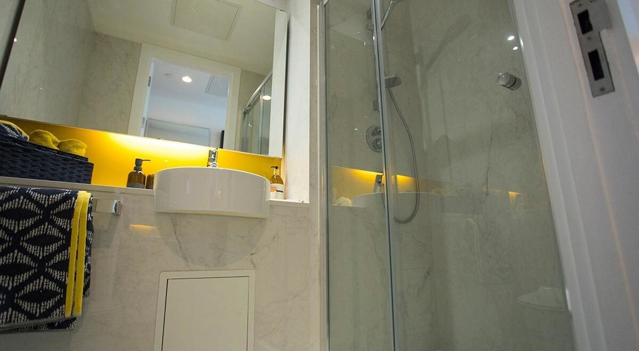Bathroom 4, Riverside Glasgow, Glasgow