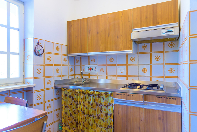 Private kitchenette, Appartamento Arancio, Livorno