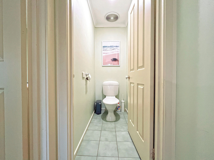 Bathroom 3, Ringwood 2BR Home, Maroondah - Ringwood
