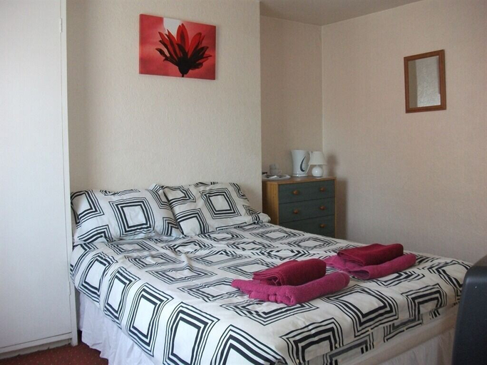 Bedroom 2, Three Tuns Hotel, North Yorkshire