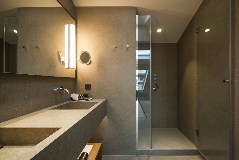 Bathroom 4, Hotel Arbaso, Guipúzcoa