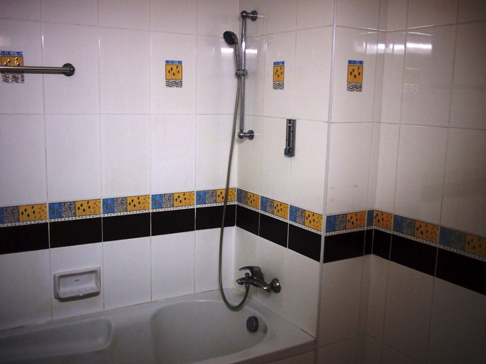 Bathroom 4, Dream Hotel Pattaya, Pattaya