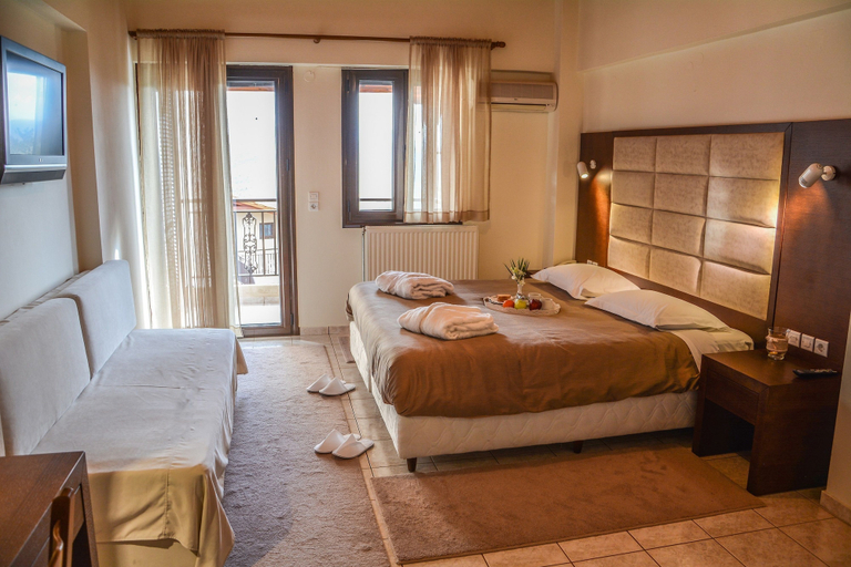 Bedroom 4, Thermios Apollon Hotel, West Greece
