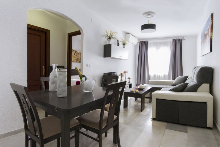 Others 4, Apartamentos El Tajo, Málaga