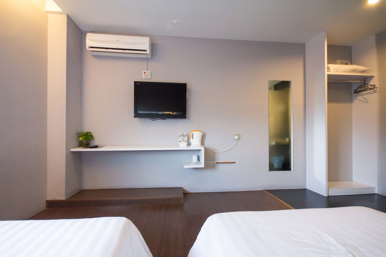 Bedroom 8