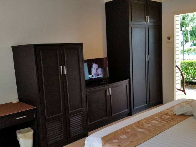 Bedroom 3, Nautical Inn, Pattaya