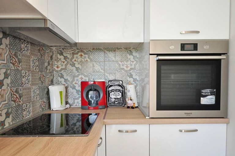 Others 5, Stunning 1-bed Apartment in Kotor