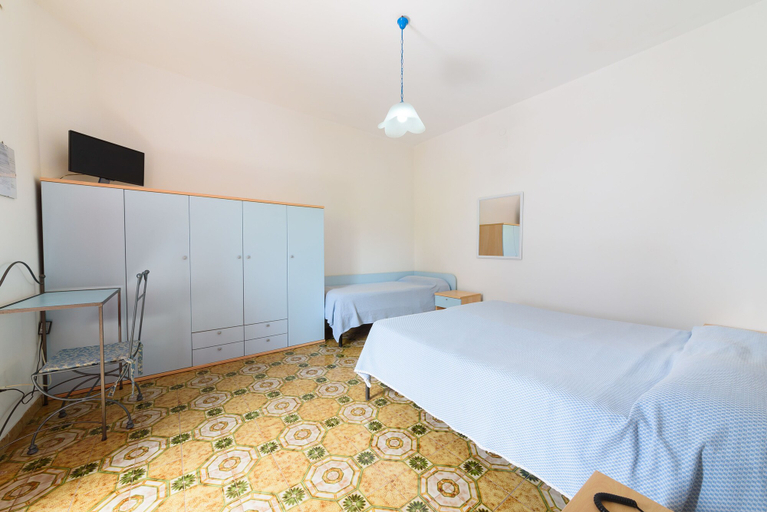 Bedroom 3, Hotel Celeste, Napoli