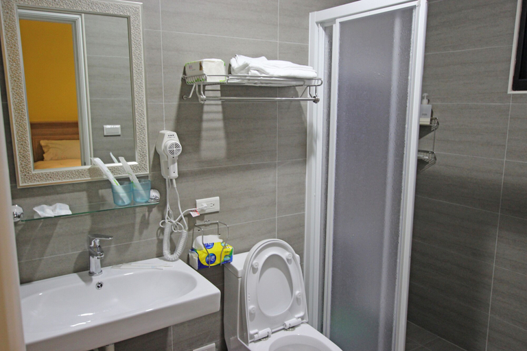 Bathroom 3, SportsHome B&B, Yilan