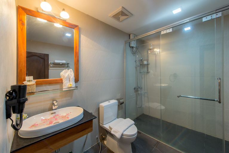 Bathroom 3, Chayra Angkor Hotel, Siem Reap