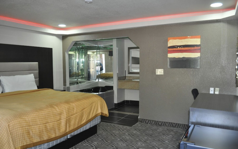 Bedroom 2, Downtown Suites Dallas, Dallas