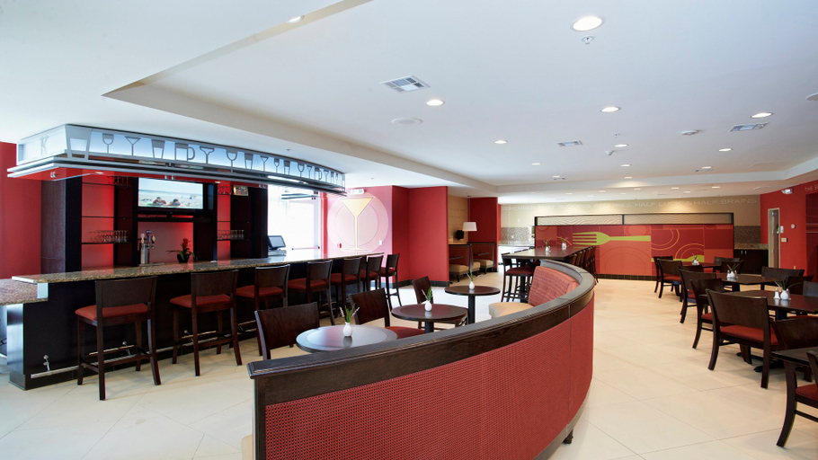 Food & Drinks 5, Holiday Inn BIRMINGHAM - HOOVER by IHG, Jefferson