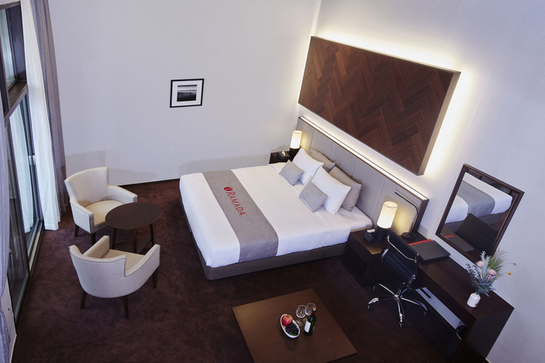 Bedroom 4, Ramada Hotel & Suites by Wyndham Gangwon Pyeongchang, Pyeongchang
