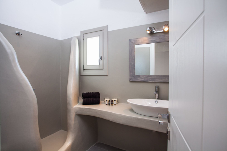 Bathroom 3, Myconian Platinum Villas, South Aegean