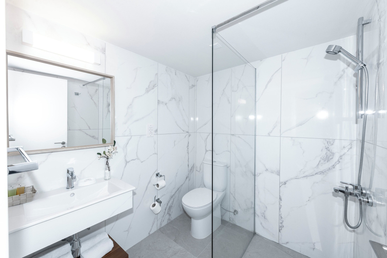 Bathroom 4, Blazer Residence, Larnaca