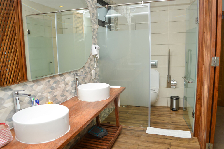 Bathroom 5, TOA Hotel & Spa Zanzibar, Kati