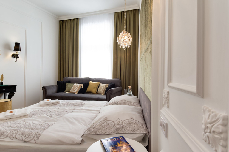 Bedroom 3, Chestnut & Eliza Suites - Superior Homes, Budapesti