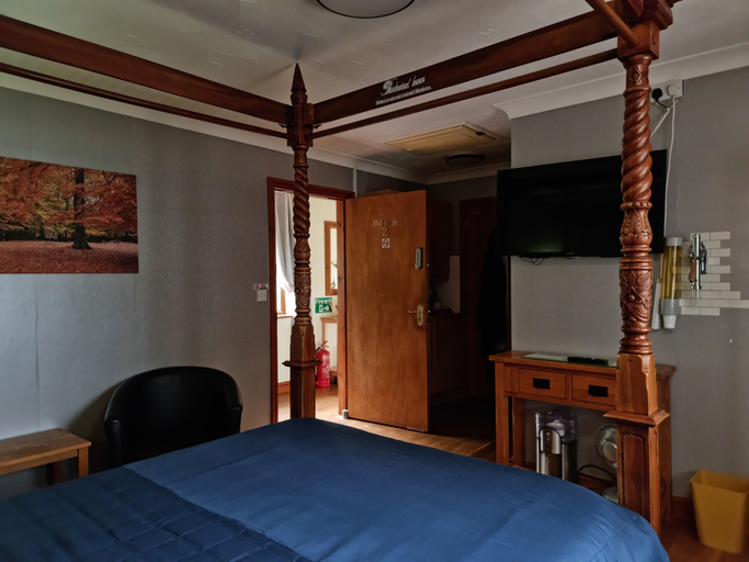 Bedroom 3, Castle Lodge, Powys