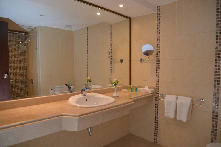 Bathroom 5, Old Vic Sharm Resort, Sharm el-Sheikh