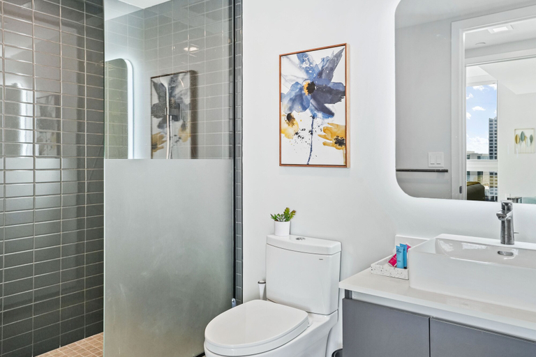 Bathroom 4, Modern High-Rise Condo with Pool/Gym, in Central DT MIAMI!, Miami-Dade
