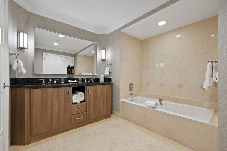Bathroom 5, The Atlantic Hotel & Spa, Broward