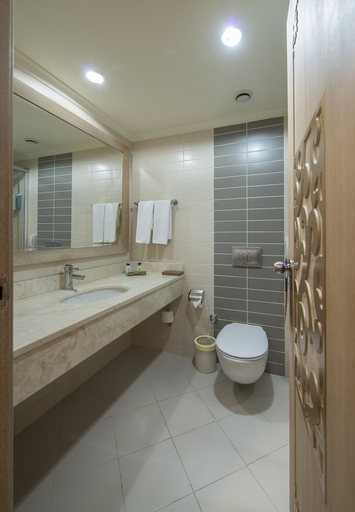 Bathroom 5, Crystal De Luxe Comfort Collection - All inclusive, Kemer