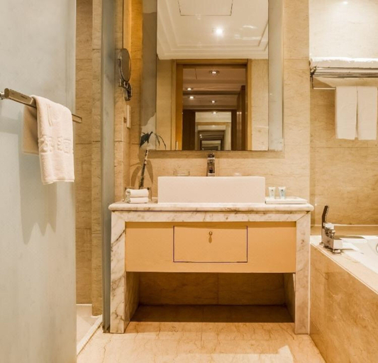 Bathroom, Eastern Five Continents Hotel, Quanzhou