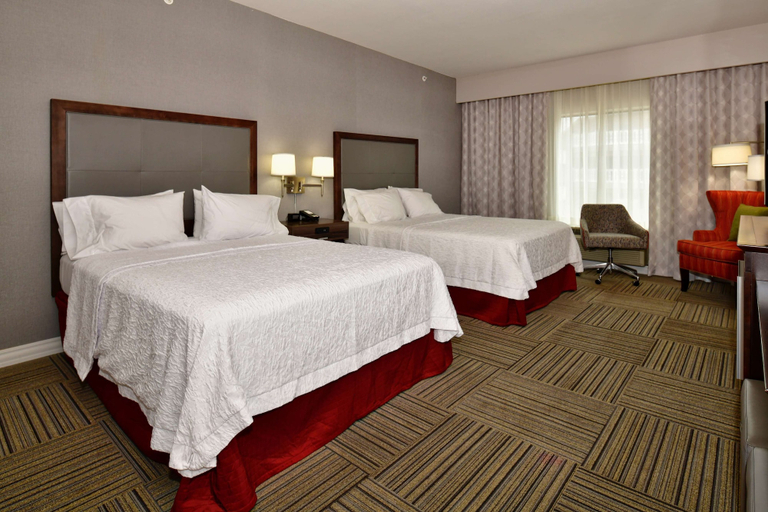 Bedroom 3, Hampton Inn & Suites Fredericksburg, Gillespie