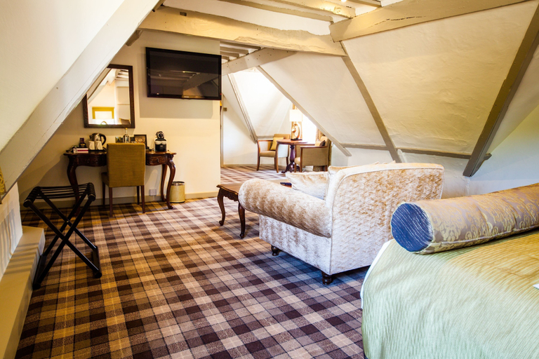 Bedroom 3, Rose and Crown Hotel, Wiltshire