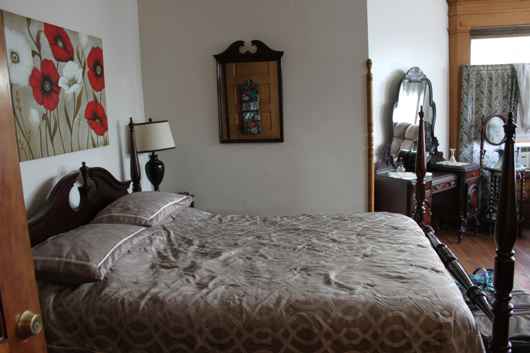 Bedroom 3, Victorian Charm Inn, Bradford
