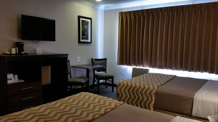 Bedroom 3, Travelodge by Wyndham Eureka, Humboldt