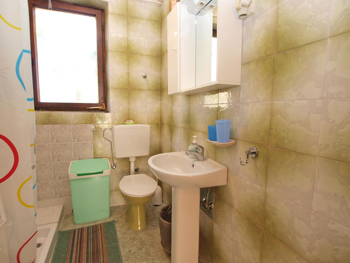 Bathroom 3, Apartments Zdravko 768, Vodnjan