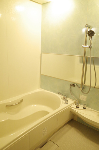 Bathroom 3, Bar 39, Higashihiroshima