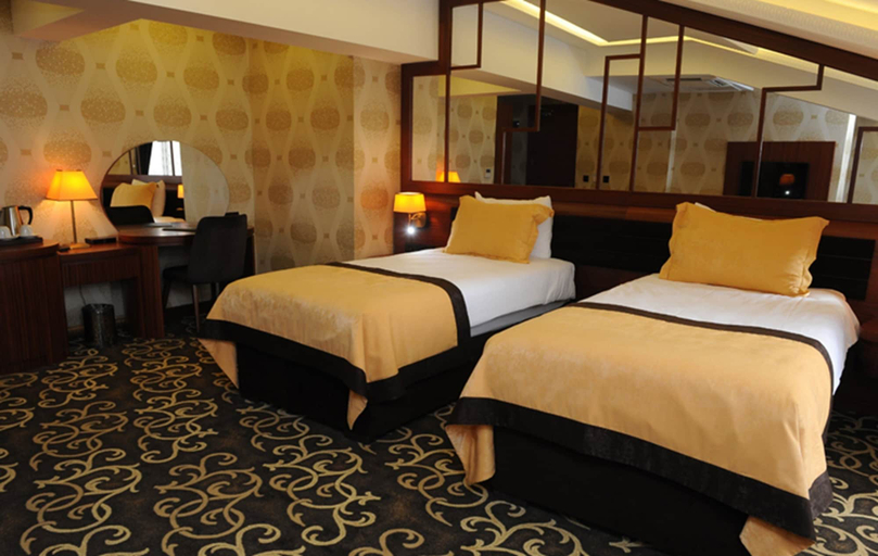 Bedroom 4, Grand Vuslat Hotel, Merkez