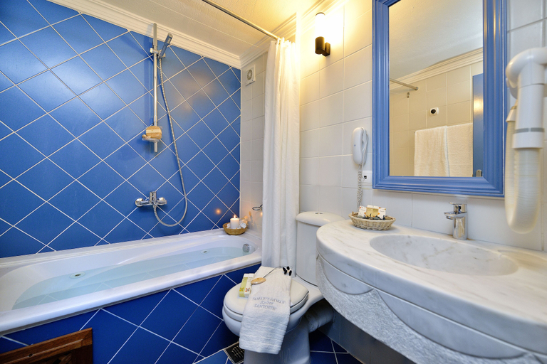 Bathroom 5, Tamarix del Mar Suites, South Aegean