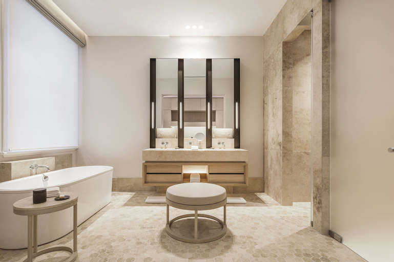 Bathroom 12