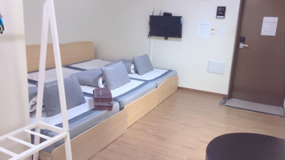 Bedroom 2, KW Hongdae Line Hostel, Mapo