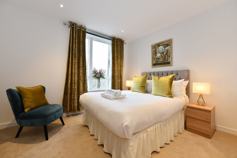 Bedroom 2, Kew Bridge Apartments, London