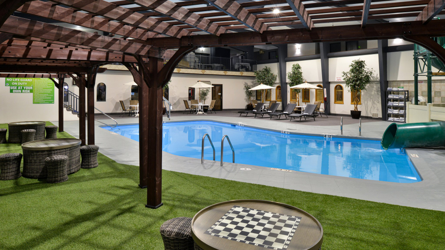 Sport & Beauty 3, Holiday Inn GREAT FALLS-CONVENTION CENTER by IHG, Cascade